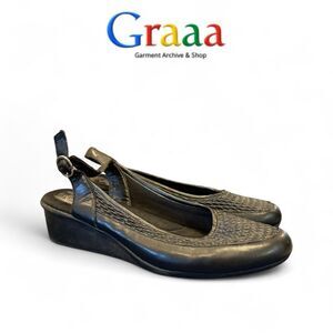 Unbranded Women's Black and Brown Sandals